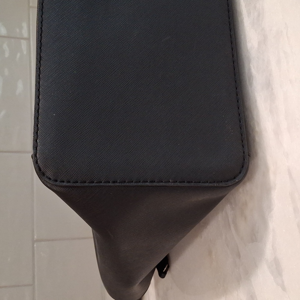 Tote - Picture 6 of 12